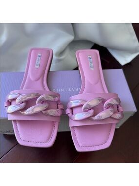 New Leather Slide Sandals Iridescent size 5 cushioned insole summer feminine